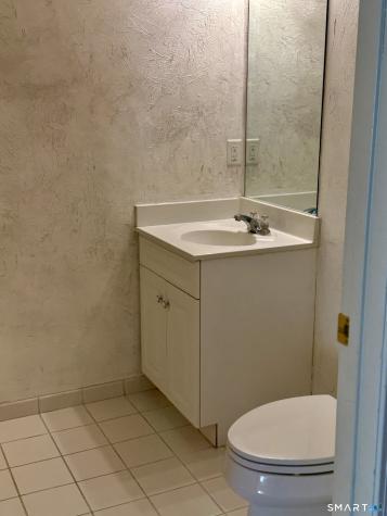 3 Brookside Drive Middlebury CT 06762