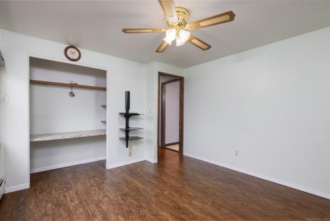 93 Tawny Thrush Road Naugatuck CT 06770