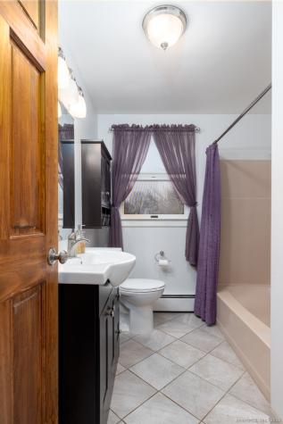 93 Tawny Thrush Road Naugatuck CT 06770