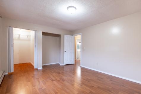 93 Tawny Thrush Road Naugatuck CT 06770