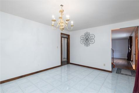 93 Tawny Thrush Road Naugatuck CT 06770