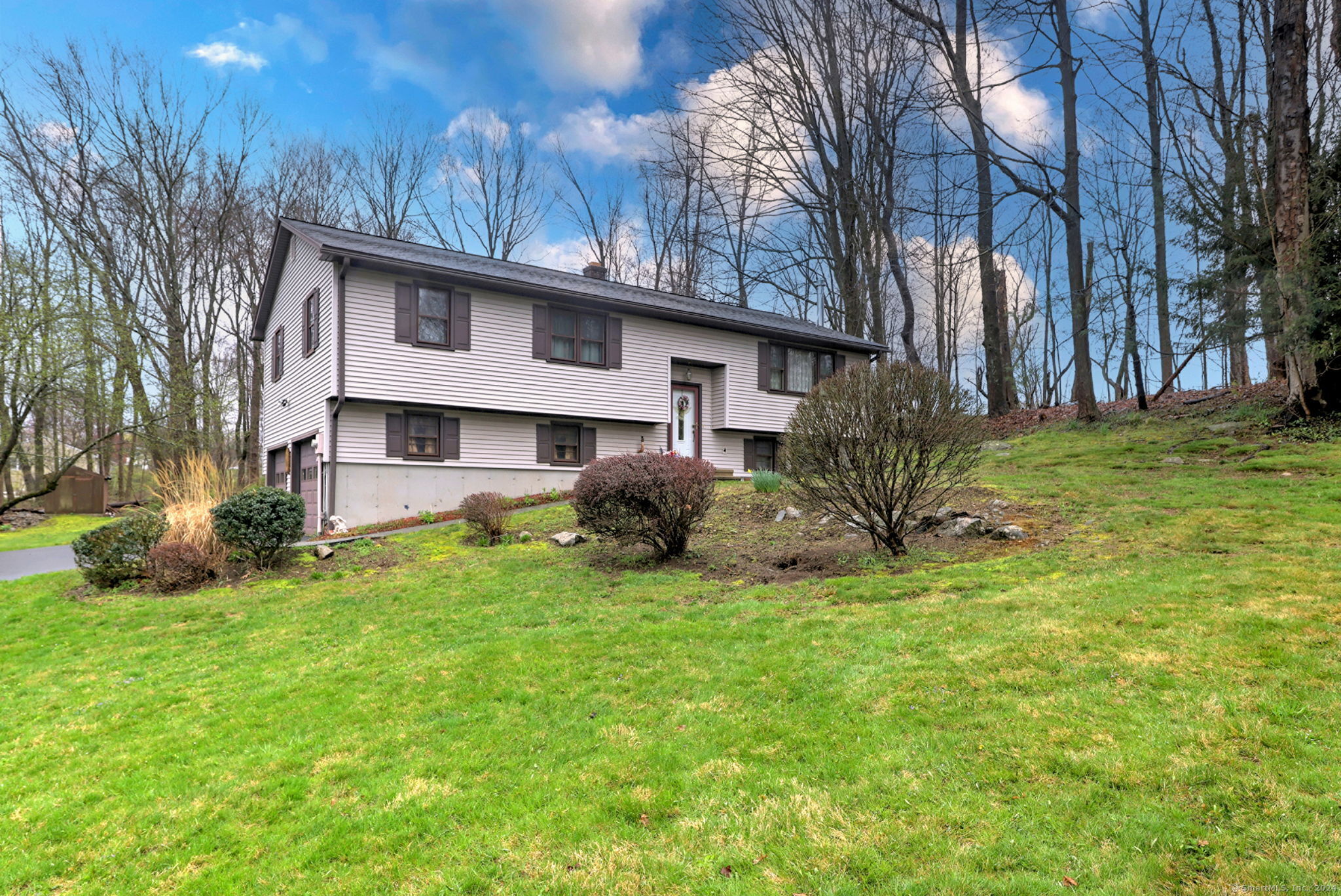 6 Briarwood Drive Beacon Falls CT 06403