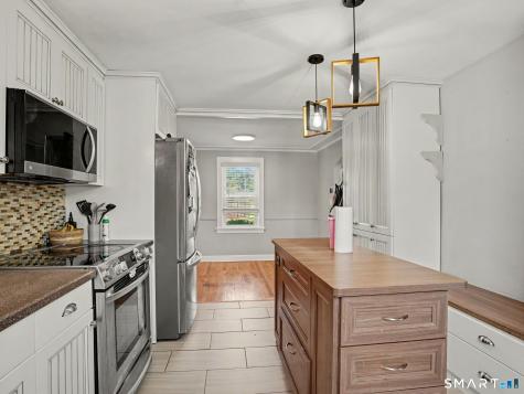 43 Glendale Road Stratford CT 06614