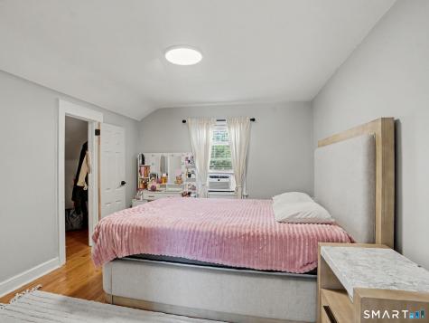 43 Glendale Road Stratford CT 06614
