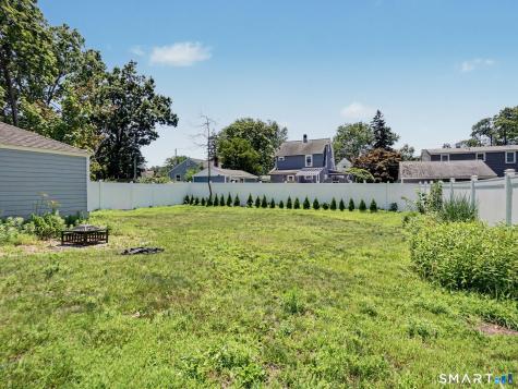 43 Glendale Road Stratford CT 06614