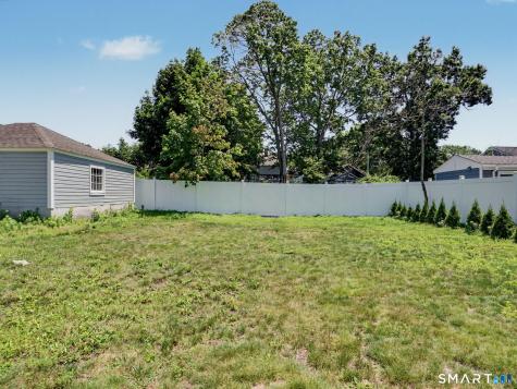 43 Glendale Road Stratford CT 06614
