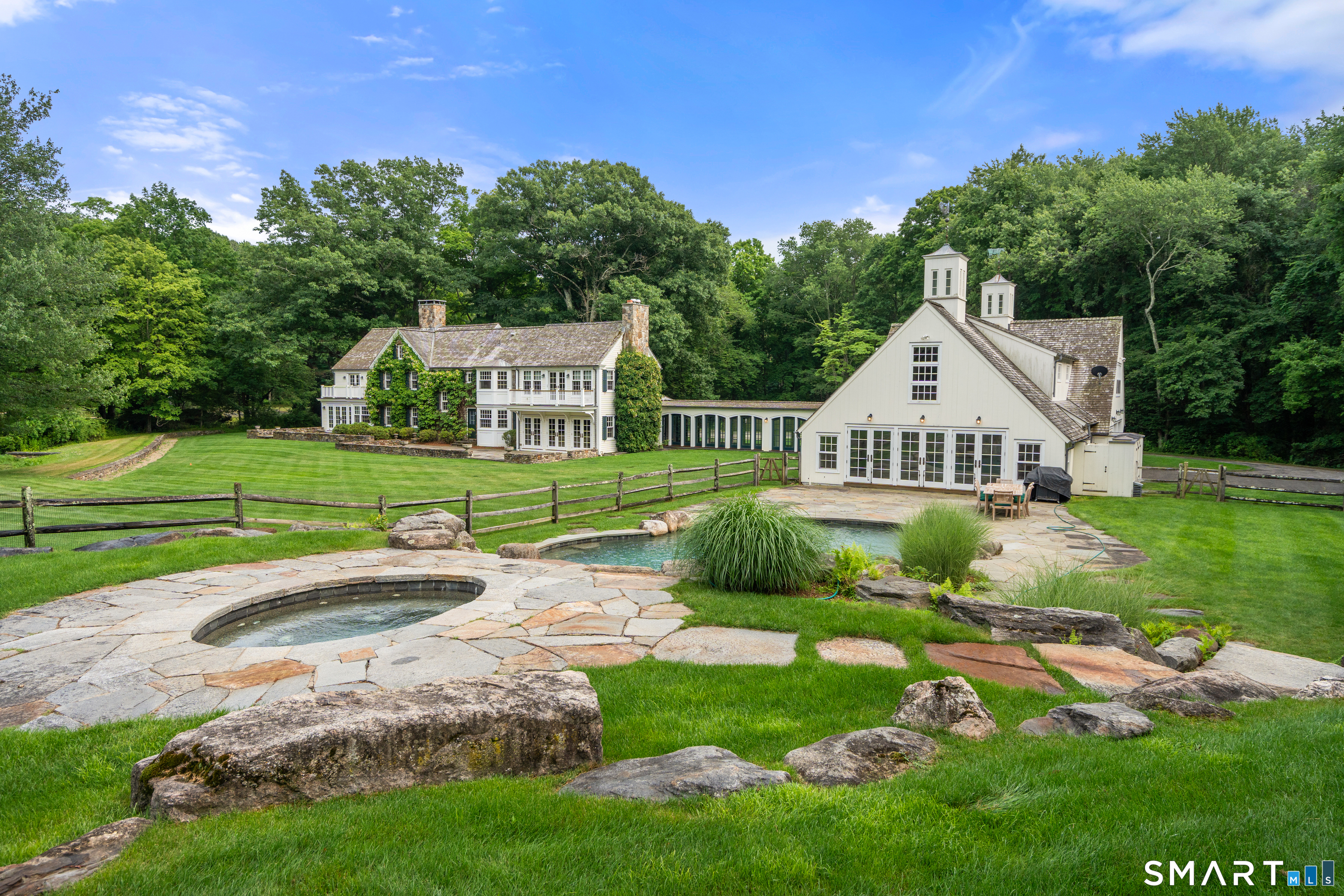 80 Governors Lane Fairfield CT 06824