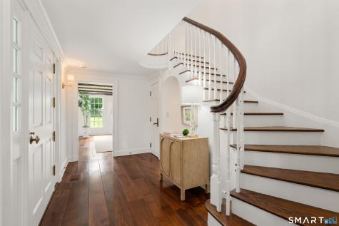 80 Governors Lane Fairfield CT 06824