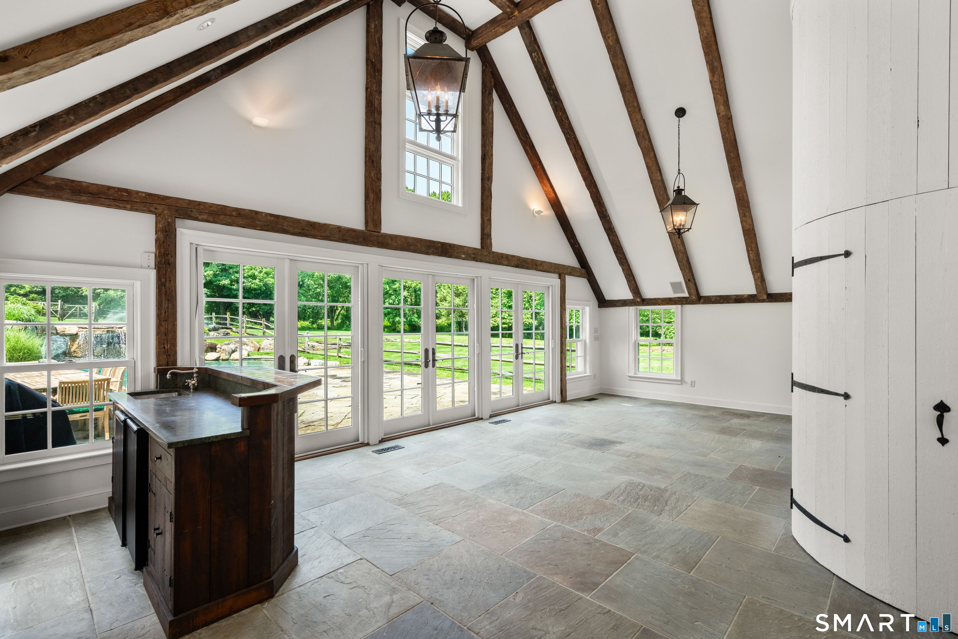 80 Governors Lane Fairfield CT 06824