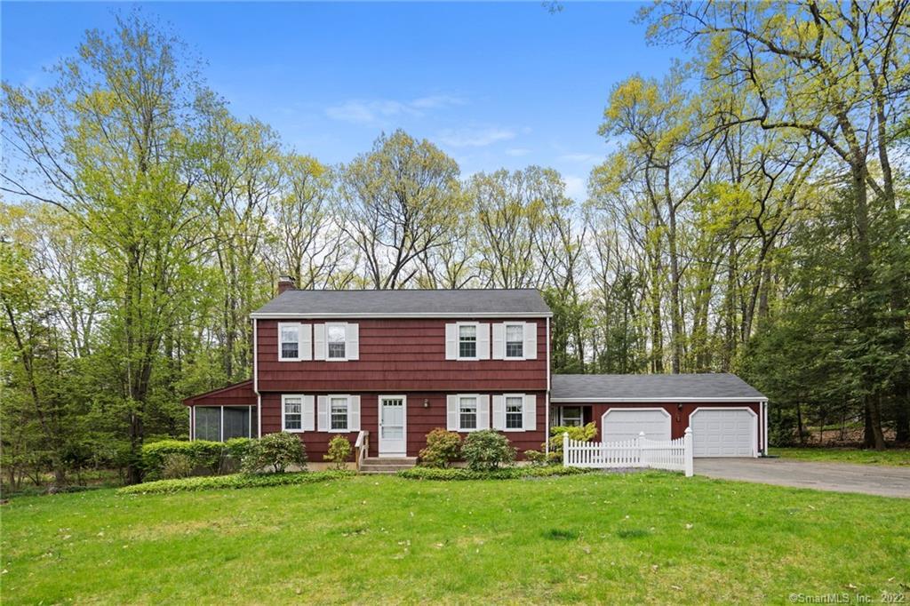 27 Squadron Line Road Simsbury CT 06070
