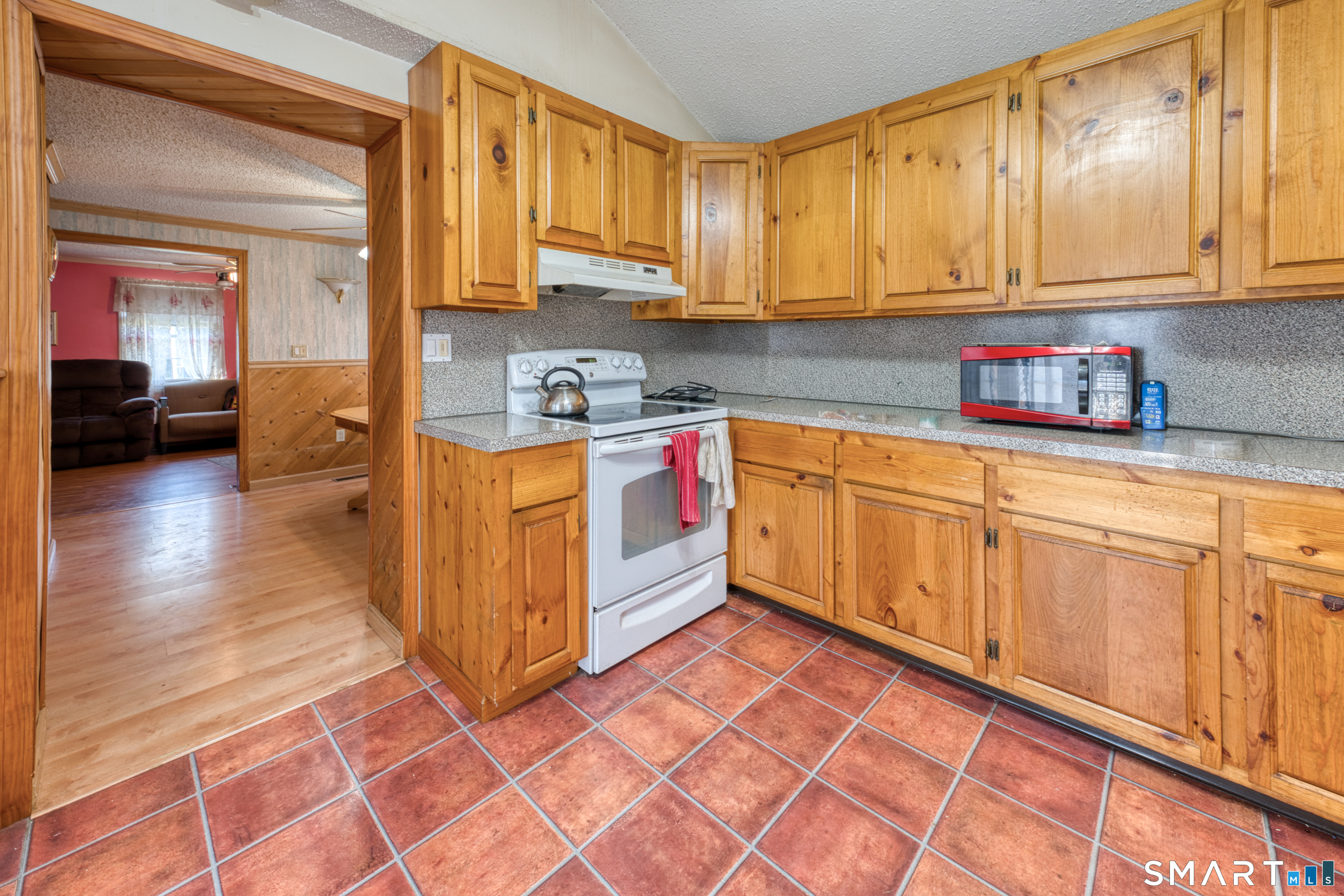 173 Wonx Spring Road Southington CT 06479