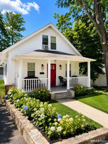 15 Mead Street Stamford CT 06907