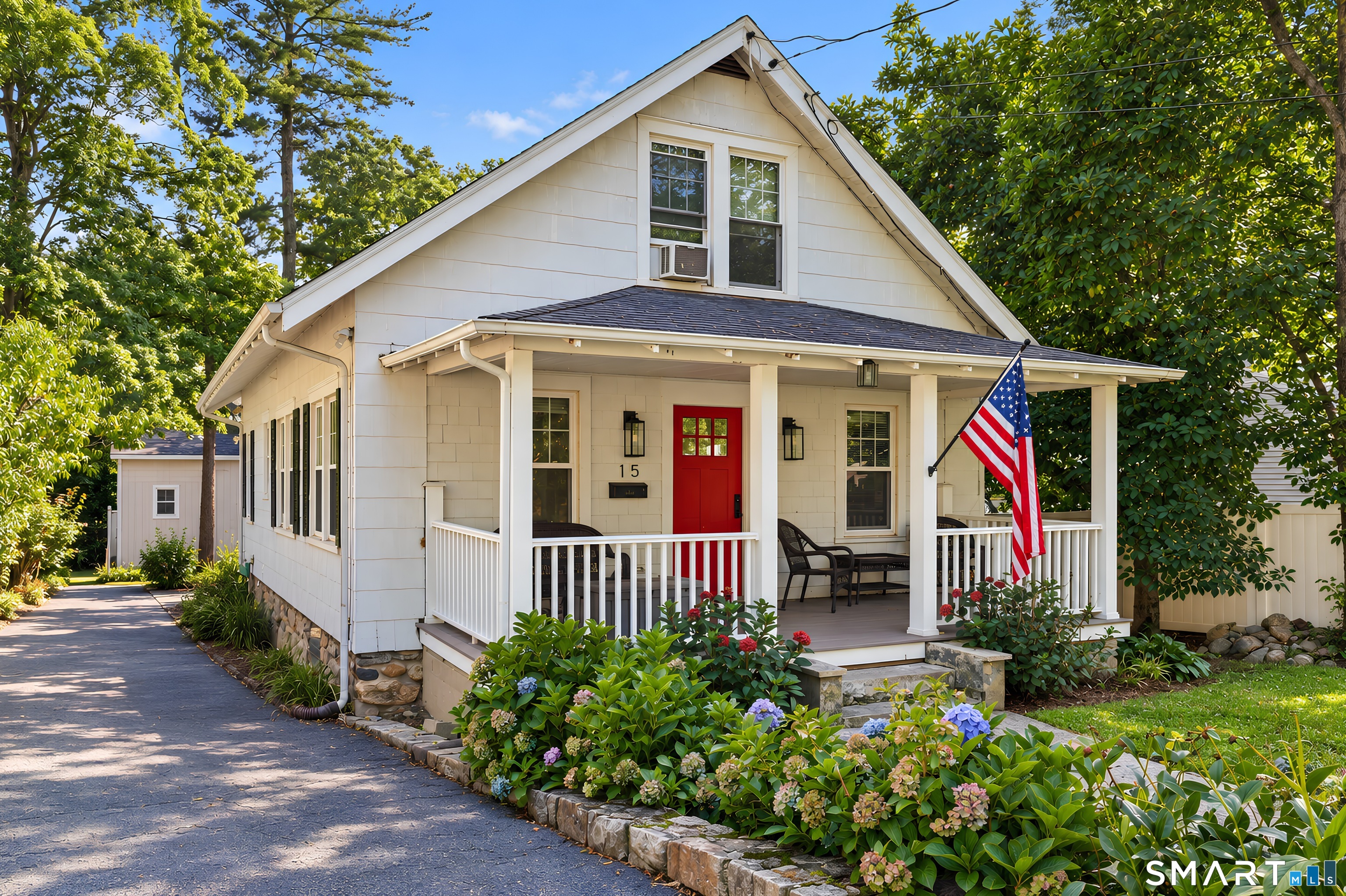 15 Mead Street Stamford CT 06907