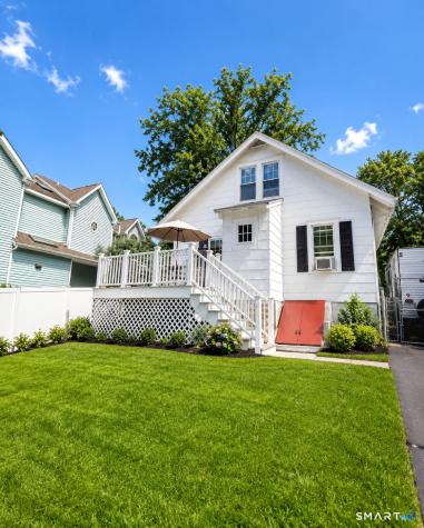 15 Mead Street Stamford CT 06907