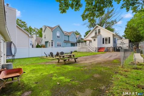 15 Mead Street Stamford CT 06907