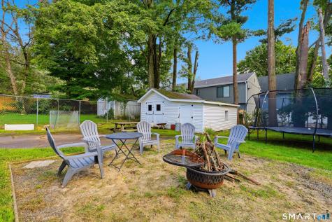 15 Mead Street Stamford CT 06907