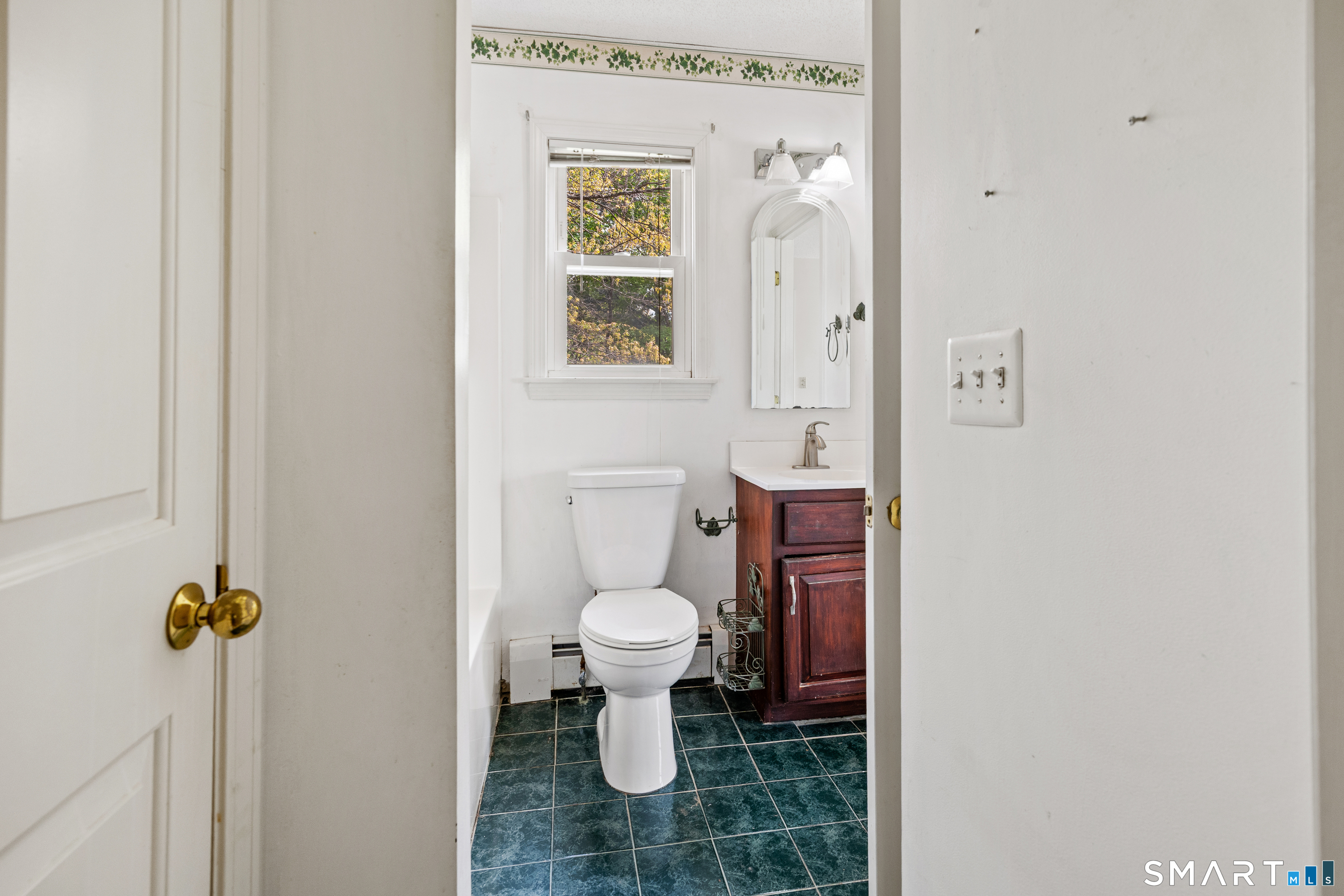 34 Fairlawn Street Bristol CT 06010
