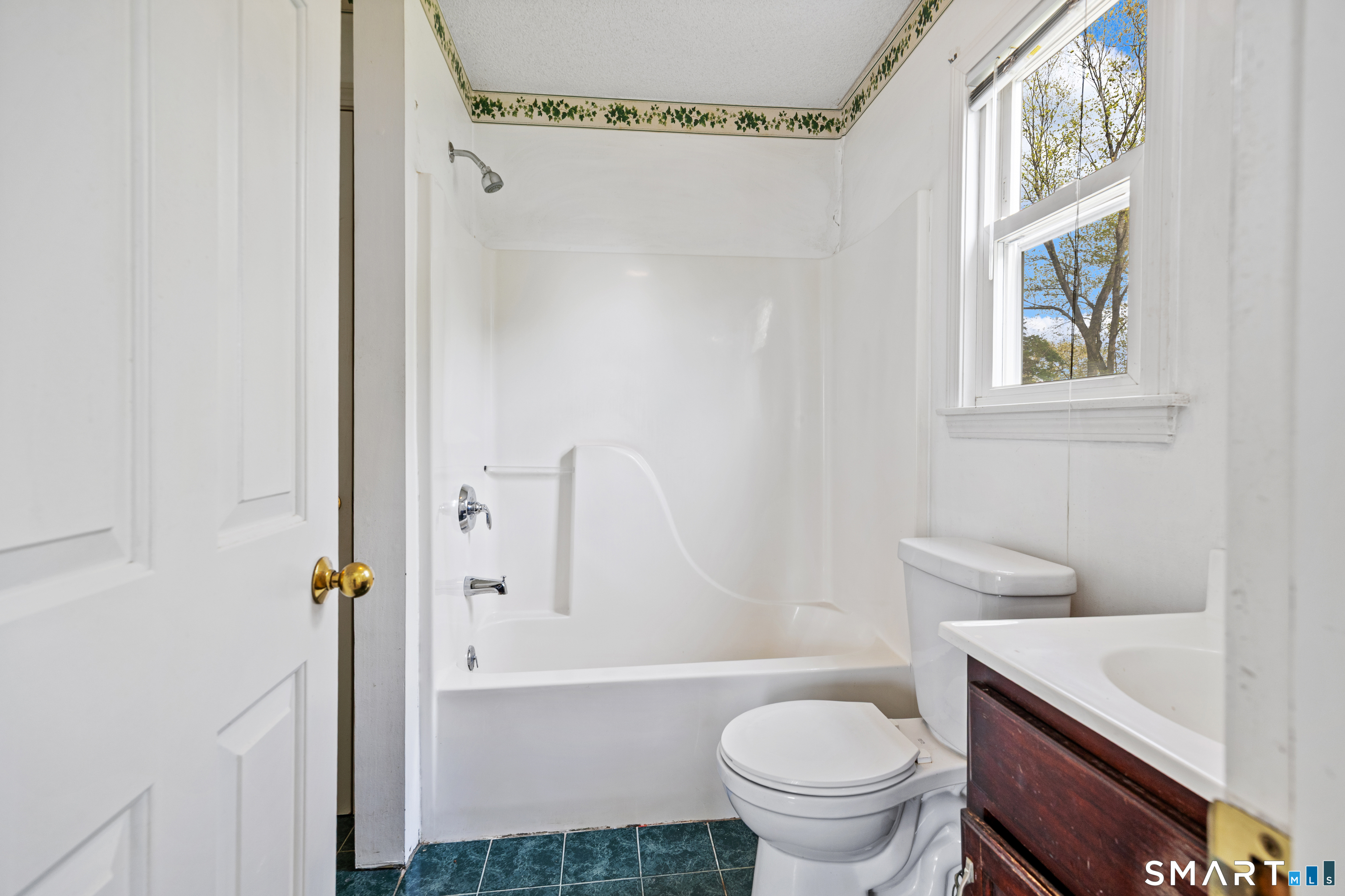34 Fairlawn Street Bristol CT 06010