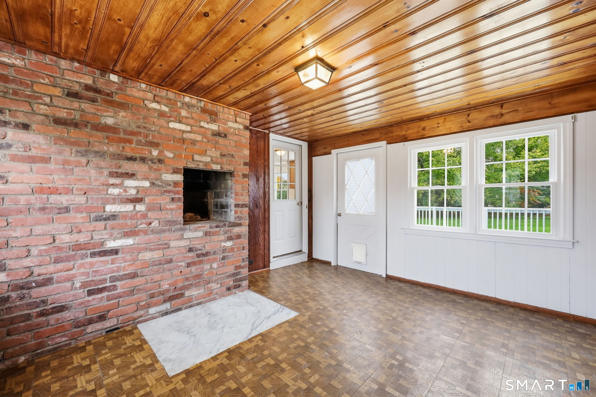 15 Sapphire Street Enfield CT 06082