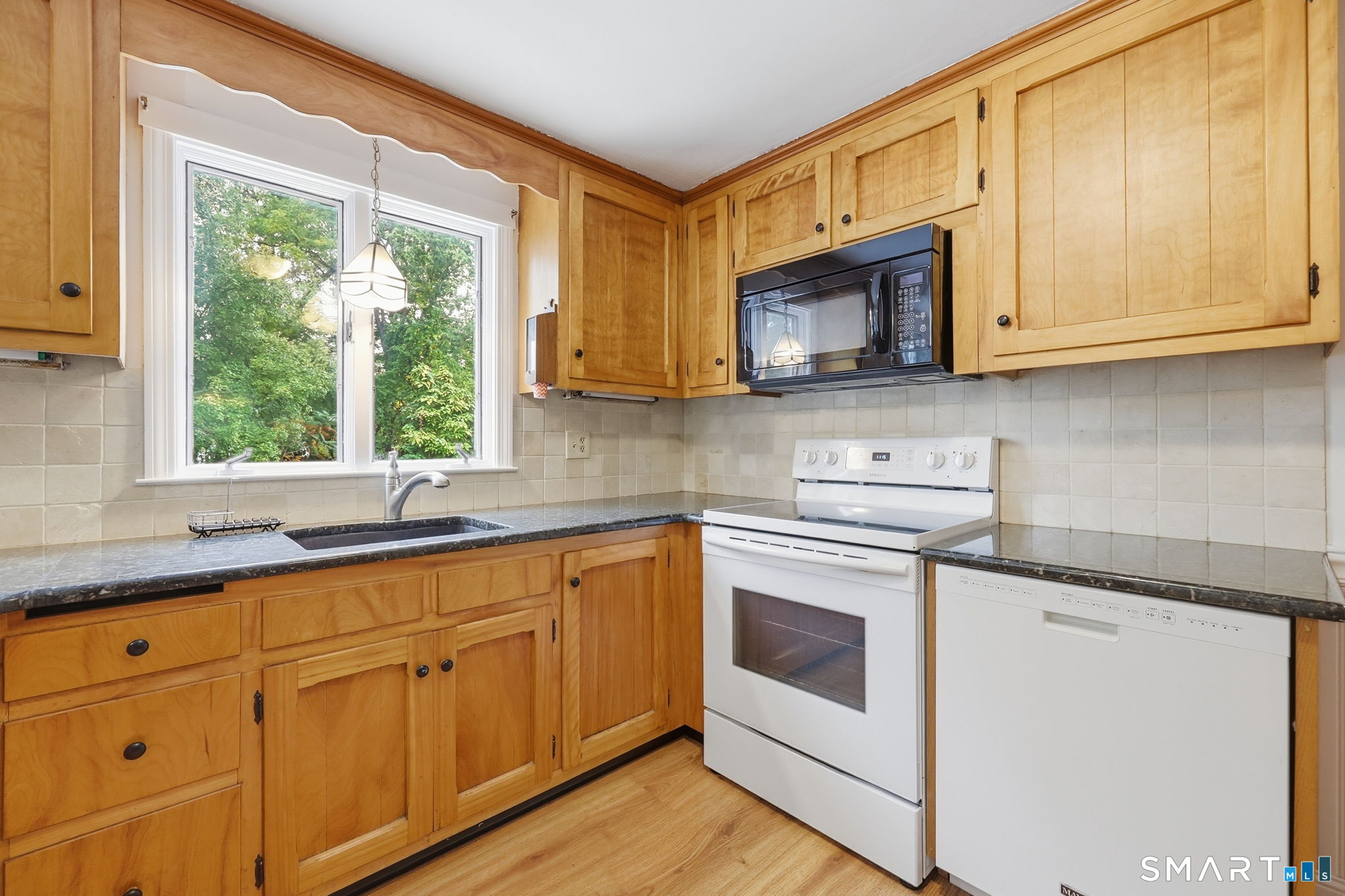 15 Sapphire Street Enfield CT 06082