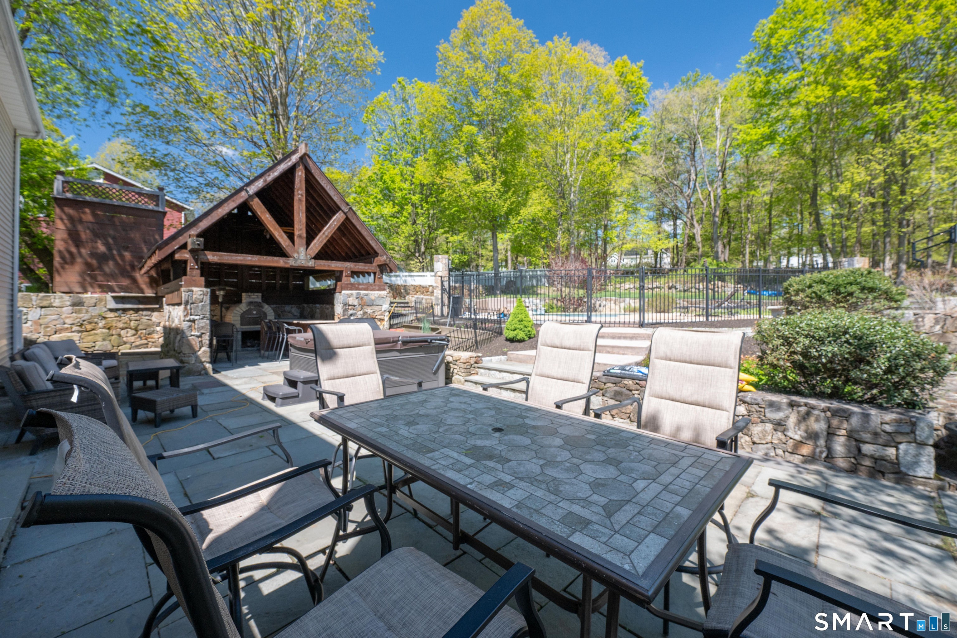 33 King Street Danbury CT 06811