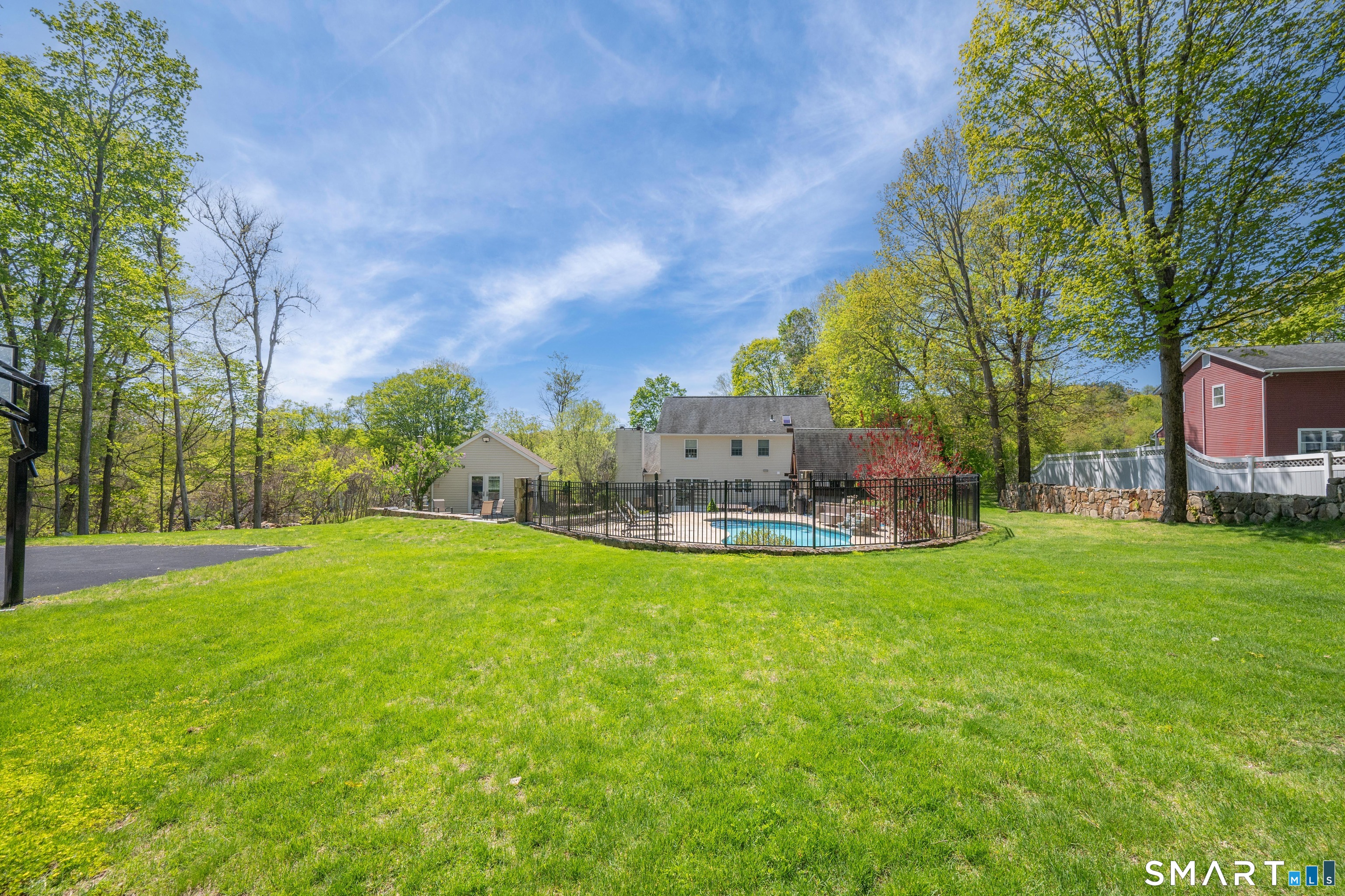 33 King Street Danbury CT 06811