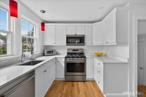 34 Hall Street New Haven CT 06512