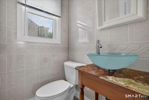 34 Hall Street New Haven CT 06512