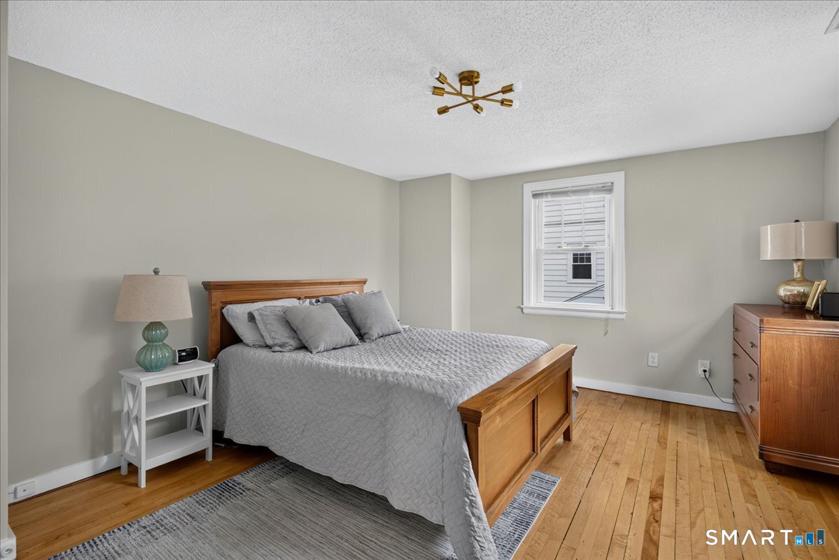 34 Hall Street New Haven CT 06512