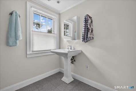 34 Hall Street New Haven CT 06512