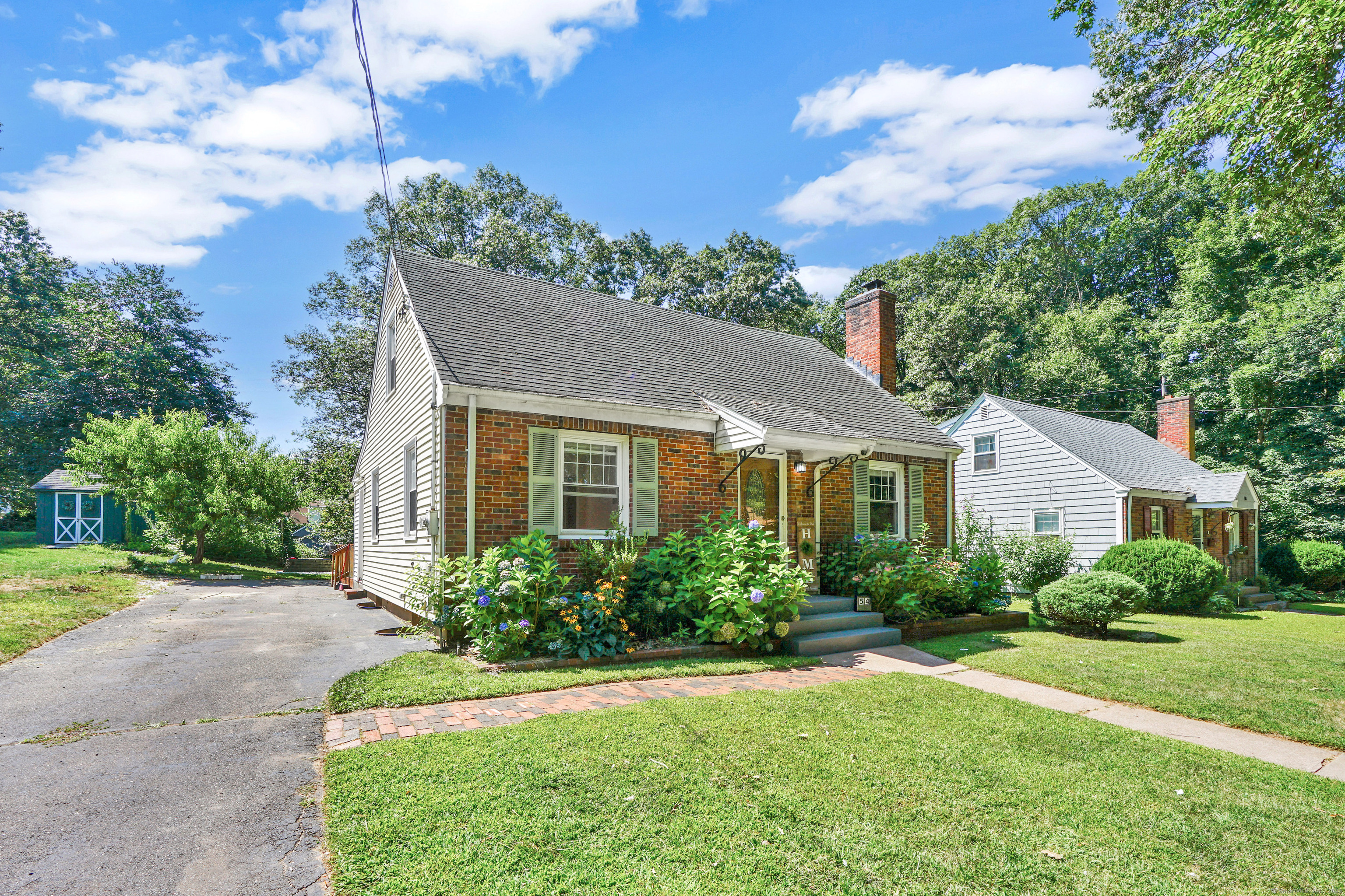 54 Overland Street Manchester CT 06040