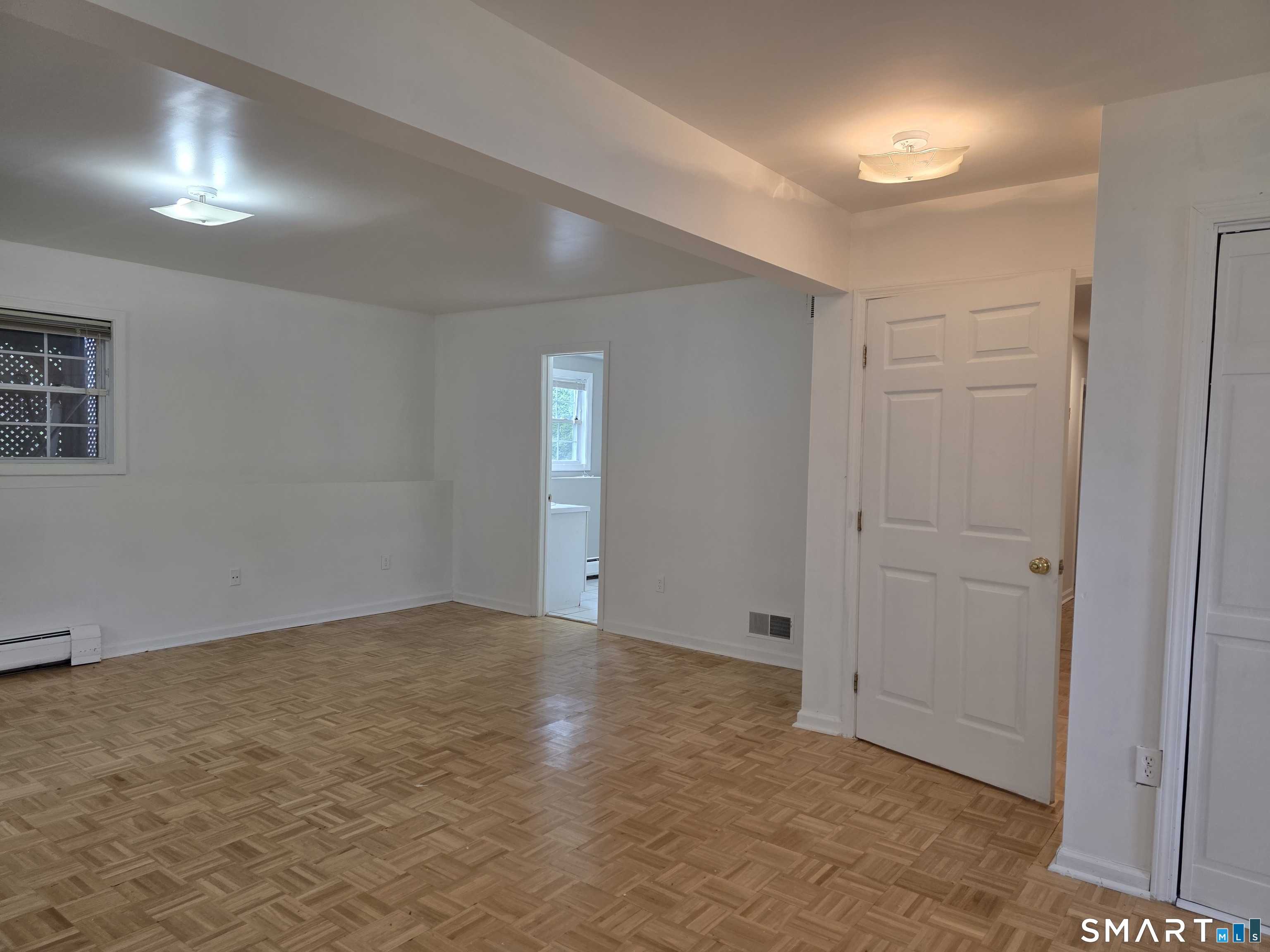 5 Oaktree Court Bethel CT 06801