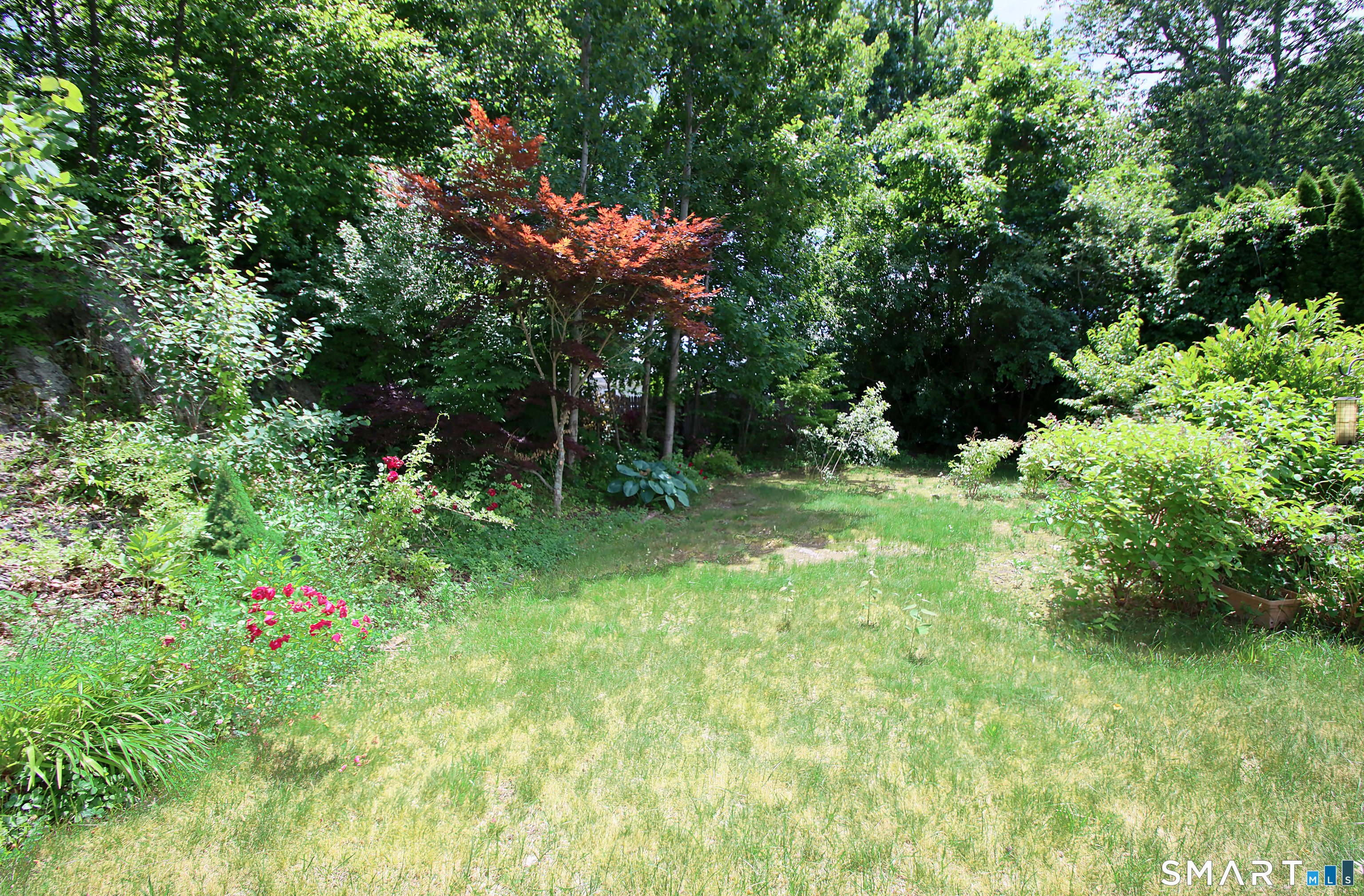 5 Oaktree Court Bethel CT 06801