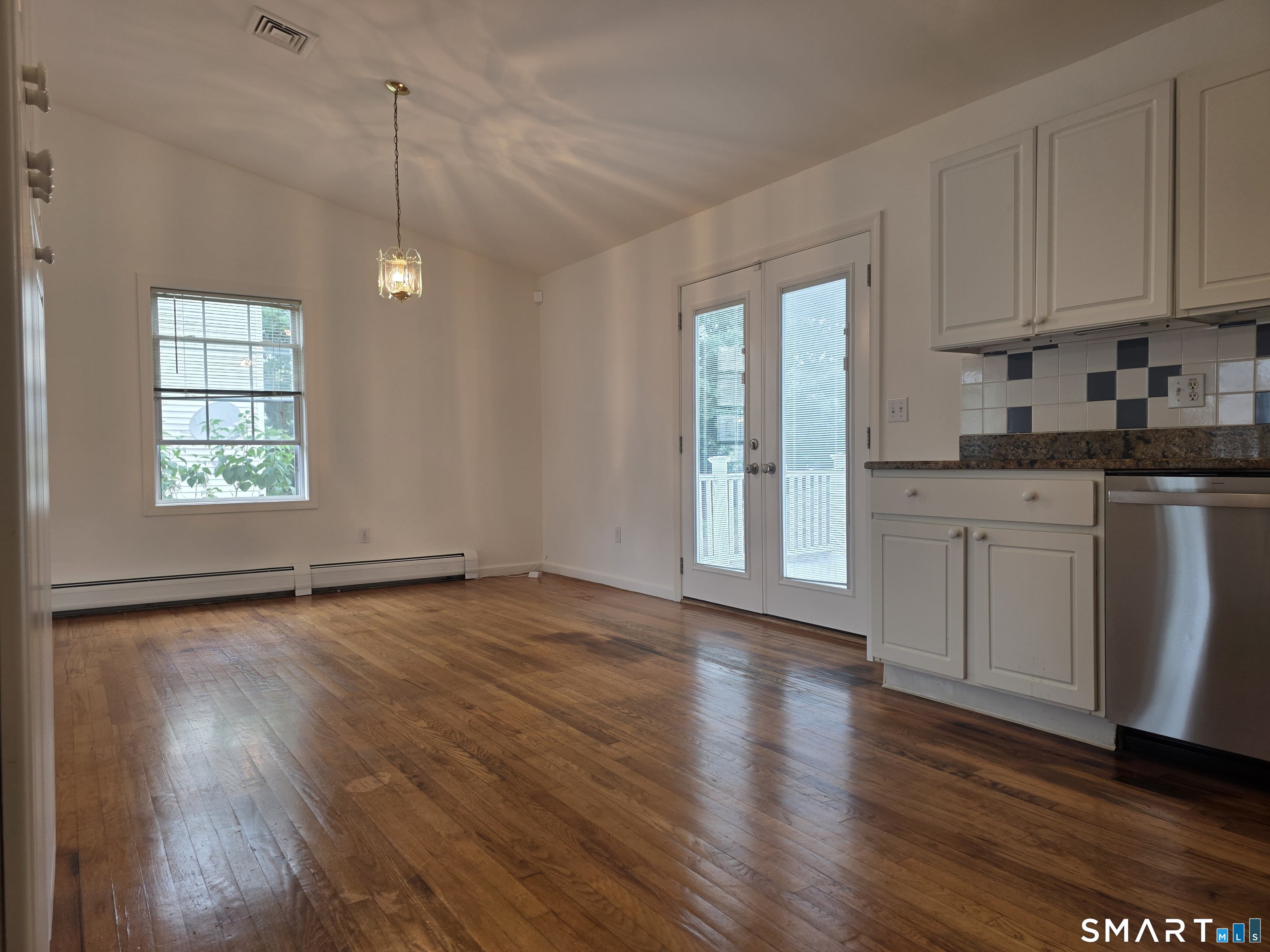 5 Oaktree Court Bethel CT 06801