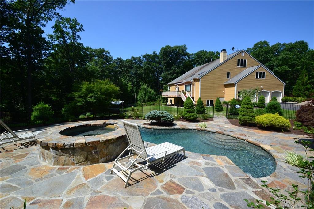 11 Mountain Laurel Lane Danbury CT 06811