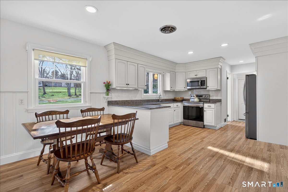 7 Pleasant Hill Road Woodbridge CT 06525