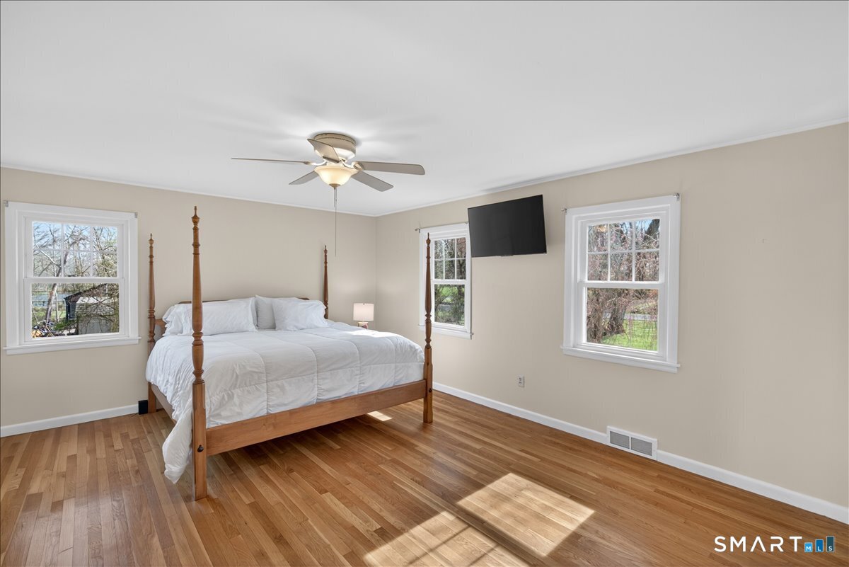 7 Pleasant Hill Road Woodbridge CT 06525