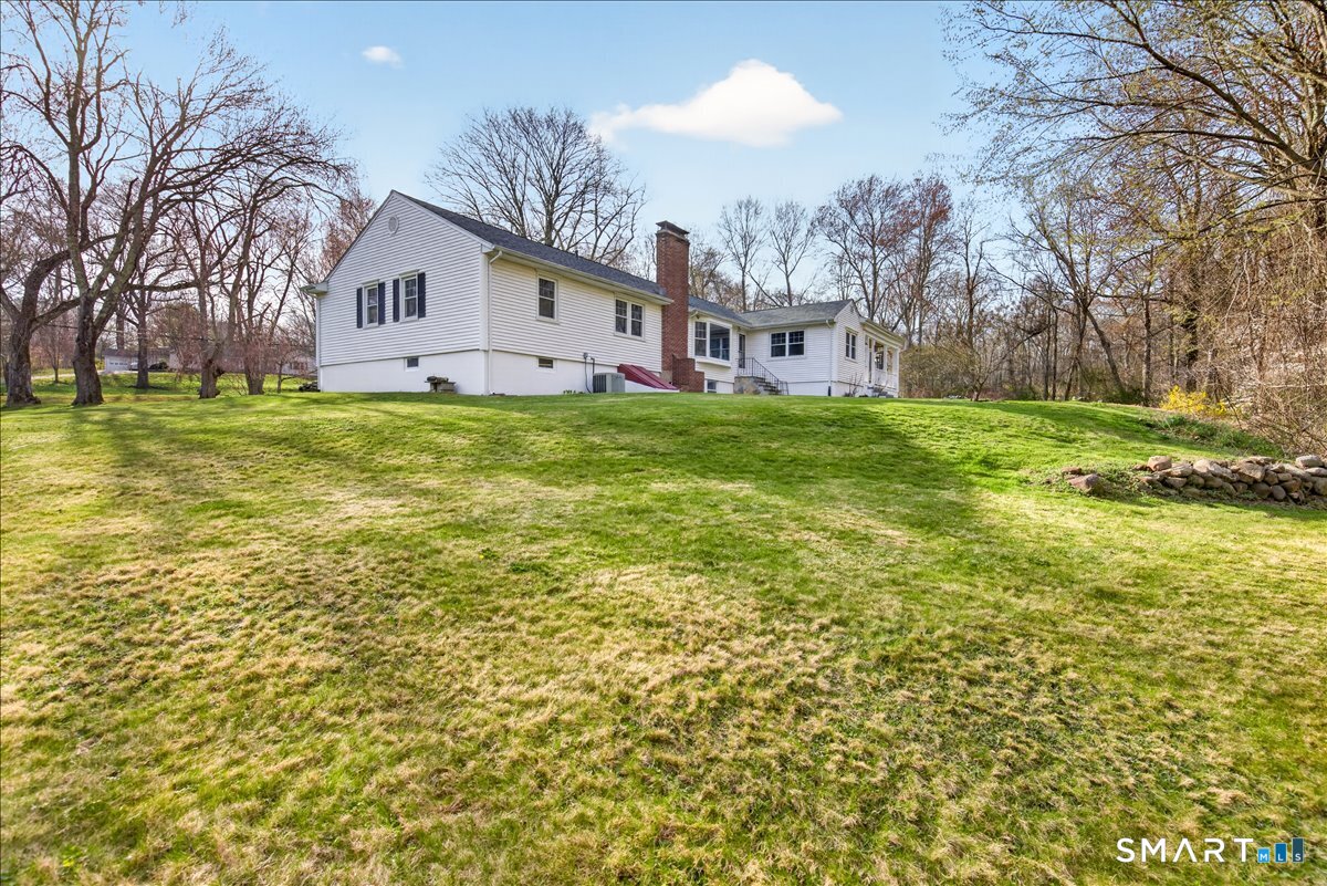 7 Pleasant Hill Road Woodbridge CT 06525