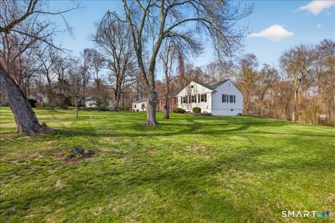 7 Pleasant Hill Road Woodbridge CT 06525