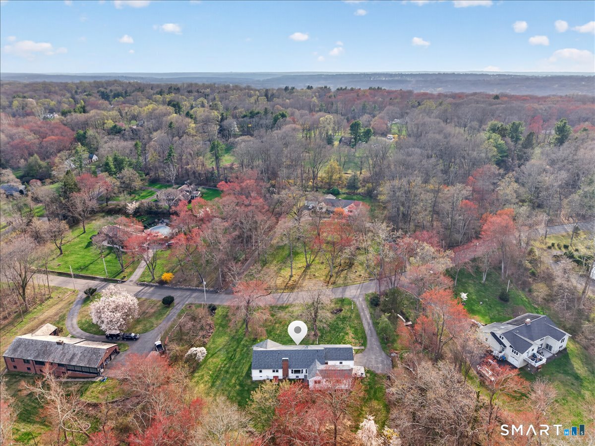 7 Pleasant Hill Road Woodbridge CT 06525