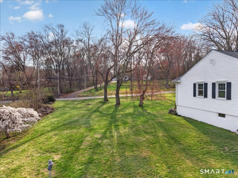 7 Pleasant Hill Road Woodbridge CT 06525