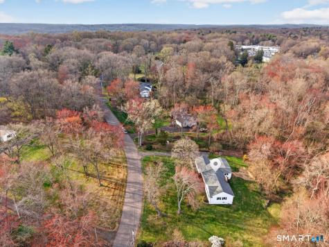 7 Pleasant Hill Road Woodbridge CT 06525