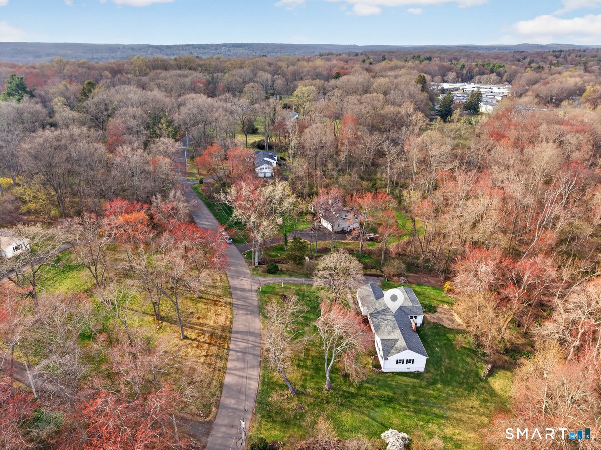 7 Pleasant Hill Road Woodbridge CT 06525