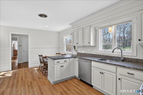 7 Pleasant Hill Road Woodbridge CT 06525