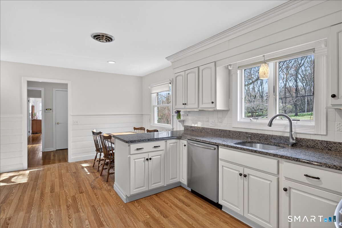 7 Pleasant Hill Road Woodbridge CT 06525