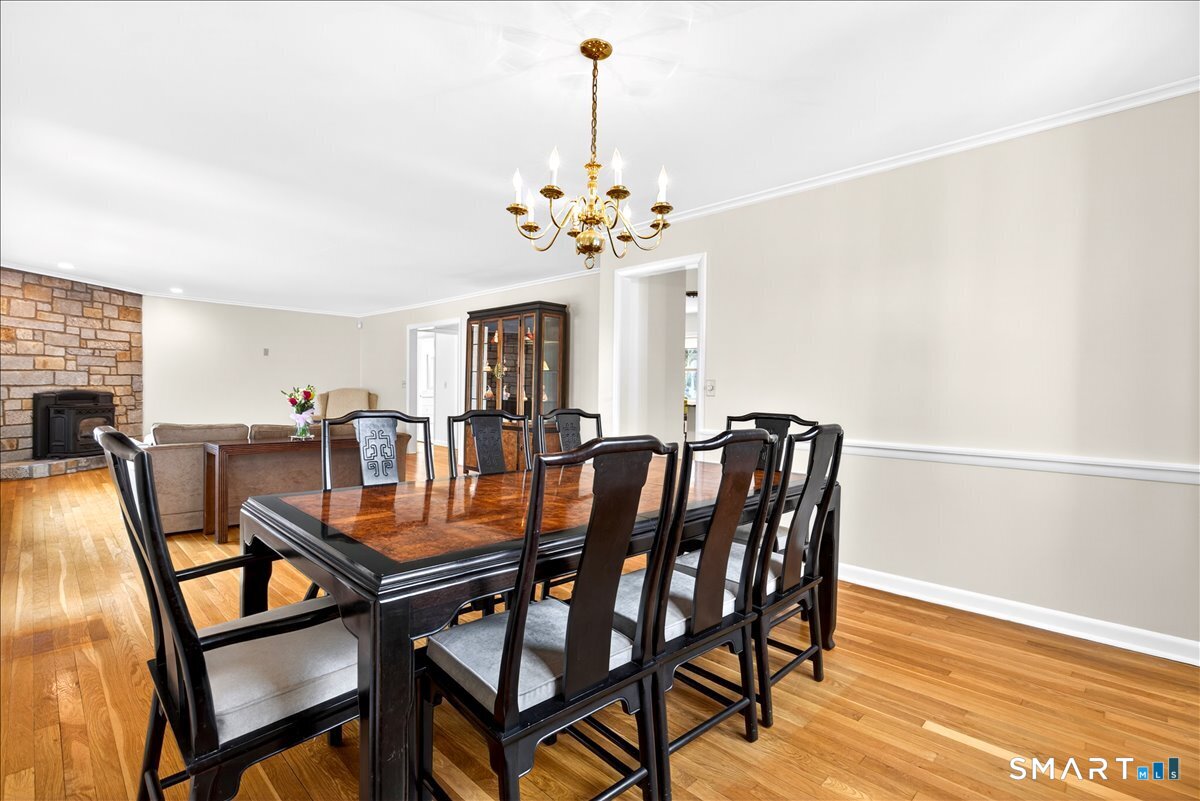 7 Pleasant Hill Road Woodbridge CT 06525