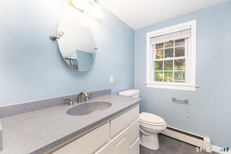 5 Dalewood Road Newington CT 06111