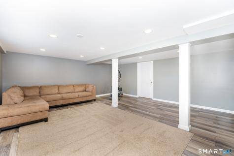 5 Dalewood Road Newington CT 06111
