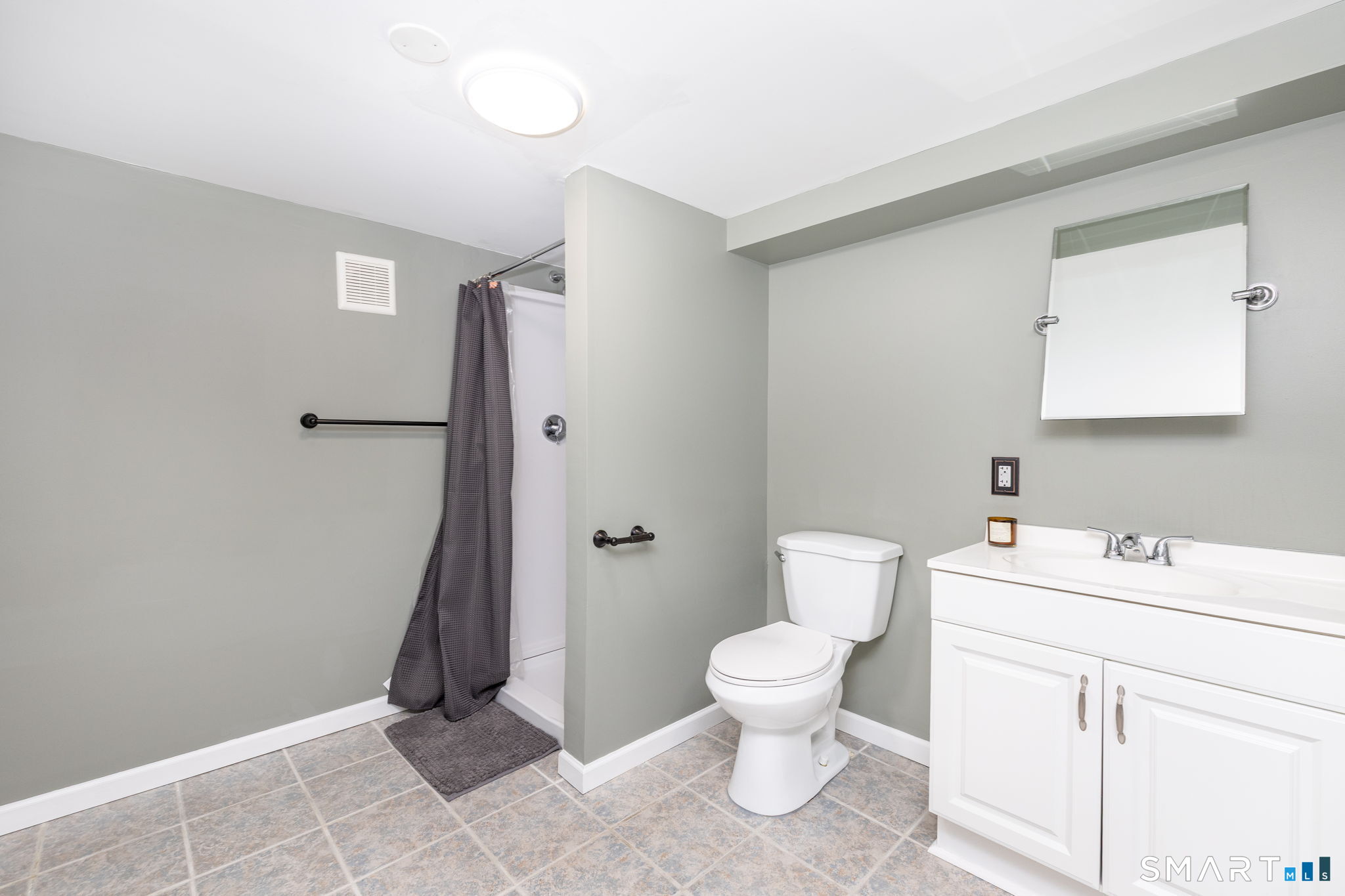 5 Dalewood Road Newington CT 06111