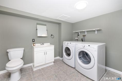 5 Dalewood Road Newington CT 06111